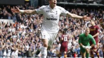 Gareth Bale festeja un gol marcado la temporada pasada al Manchester City. Consiguió 26 tantos en toda la temporada.