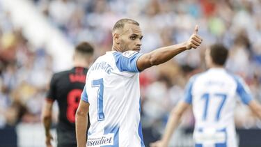 Irreconocibles frente al espejo