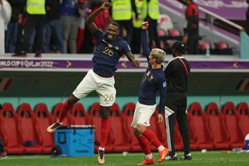 Marcus Thuram y Griezmann, en el Francia-Inglaterra del Mundial.