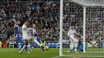 TAMPOCO VIO PUERTA EL SÁBADO. Ni la fortuna ni la concentración acompañan al portugués en sus últimos partidos. Ante el Depor falló esta clamorosa ocasión (minuto 22). El balón paseó por delante de su bota. Luego fue gol de Isco...