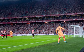 0-1. Antoine Griezmann marca el primer gol.