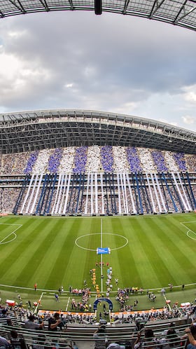 Así luce el Gigante de Acero en un Clásico Regio de la Liga MX.