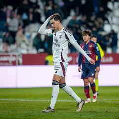 Javi Villar, el jugador que es talismán y va a más en el Albacete
