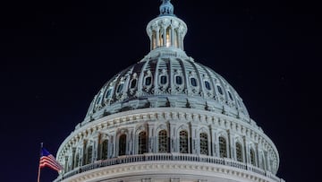 El Senado ha pasado una ley para evitar un incumplimiento de pago de la deuda. La ley pasa al presidente Joe Biden para ser firmada.