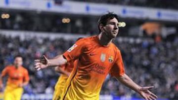 <b>EL TERCERO. </b>Leo Messi celebra en Riazor el tercer gol de su cuenta particular y el quinto del Barça.