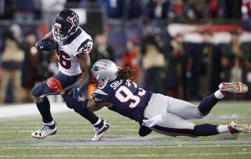 Los Texans intentaban establecer el juego de carrera con Lamar Miller, pero la defensa de los Patriots no estaba por la labor de permitir yardas fáciles a los de Bill O´Brian.