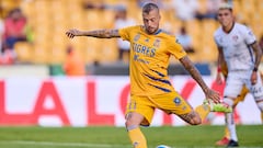 Nicolás López, baja con Tigres por apendicitis