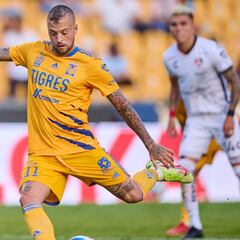 Nicolás López, baja con Tigres por apendicitis