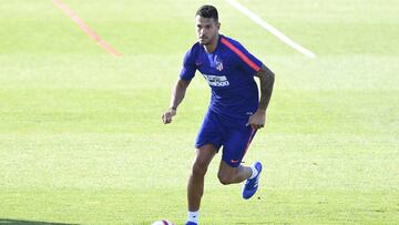 El jugador espa&ntilde;ol del Atl&eacute;tico de Madrid, Vitolo Mach&iacute;n, durante un entrenamiento.