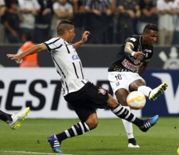 Once Caldas cayó en su debut en Libertadores. Corinthians lo superó 4-0.