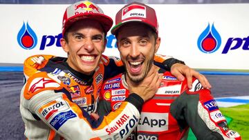 Márquez y Dovizioso bromeando tras el GP de Tailandia.