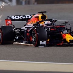 Sainz casi lo borda, Alonso salva a Alpine y Verstappen se sale