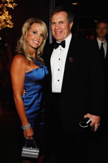 SuperBowl XLVI: WAGs