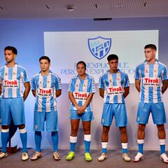 La presentación de la camiseta homenaje al Málaga de Juanito, en imágenes