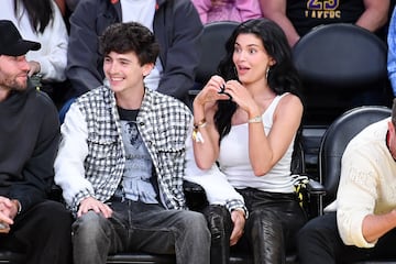 Timoth谷e Chalamet, actor francoestadounidense, junto a Kylie Jenner, modelo, empresaria y personalidad de televisi車n estadounidense.