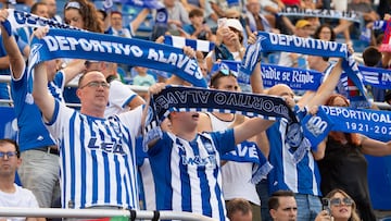Afición del Alavés.