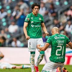 Santos, único semifinalista que parte como favorito