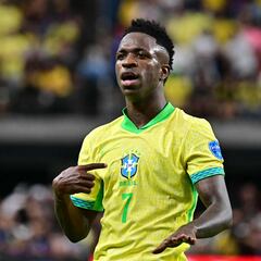 Vinicius, Rondón y James encabezan el equipo de la semana 2 de Copa América