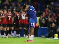 Follow all the action from London as the Blues look to take a bite out of the Cherries and get back on track.