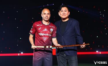 Iniesta, despedida al Emperador