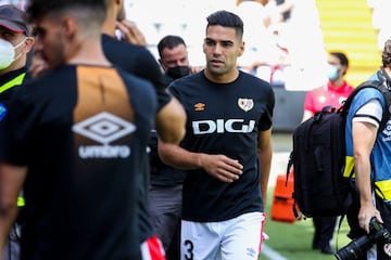 Falcao entró a la cancha al minuto 71 en lugar de Nketa y a los 81' convirtió su primer gol con la camiseta del Rayo Vallecano. Gol 53 en LaLiga, 52 con el Atlético y ya inició con el de Iraola.
