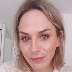 Pilar Cebrián, psicóloga: “Parece que no está bien visto romper con amistades de la infancia, pero a veces no son sanas”