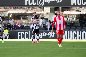 Baptistao, cabizbajo tras el 1-1 de Gastón.