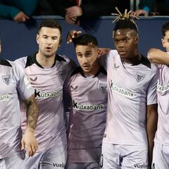 Un broche de oro puro