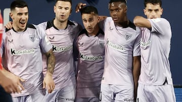 Un broche de oro puro