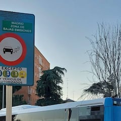 Los coches que no podrán circular por Madrid el 1 de enero 2025: las multas por no llevar la etiqueta DGT