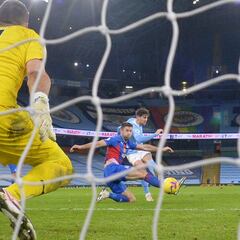 Los positivos en la Premier bajan a 16 en la última semana