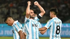 Racing se exhibe en Córdoba y es más líder de la Superliga