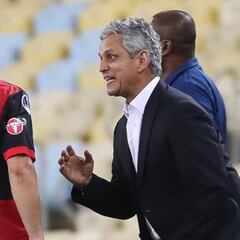 Flamengo ya tiene 3 candidatos ante inminente arribo de Rueda a Chile