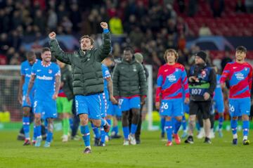 Antoine Geriezmann celebra la victoria tras finalizar el partido.