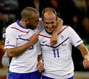 Robben debutó, Holanda ganó, es primera y espera ya a Eslovaquia