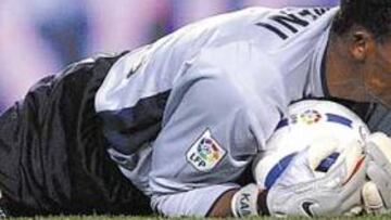 <b>UN FENÓMENO. </b>El portero camerunés del Espanyol es una de las grandes atracciones de la Liga.