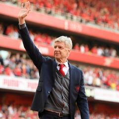 Wenger has received 'more offers than expected' for new job