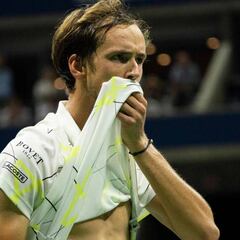 Kafelnikov sobre Medvedev: "Puede estar orgulloso por plantar cara a Nadal"