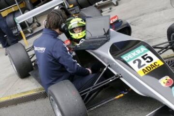 Estreno del alemán Mick Schumacher en la F-4.