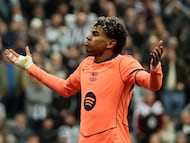 El Barcelona depende de sí mismo para mantener el liderato de LaLiga EA Sports, por lo que buscarán seguir sin sorpresas en casa ante el Sevilla. REUTERS/Scott Heppell