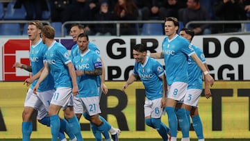 Soccer Football - Serie A - Cagliari v Napoli - Unipol Domus, Cagliari, Italy - March 20, 2026 Napoli's Scott McTominay celebrates scoring their first goal with teammates REUTERS/Ciro De Luca