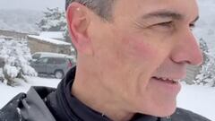 Pedro Sánchez se graba yendo en bici: “Hay muchísima nieve”