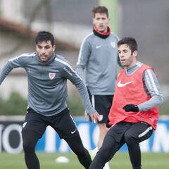 El Deportivo cierra el fichaje del lateral Eneko Bóveda