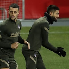 Carrasco y Hermoso, bajas ante el Cádiz por coronavirus