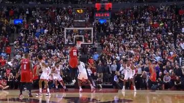 Todo el mundo le dio por muerto: Carmelo haciendo lo que hace más que LeBron, Curry, Harden...