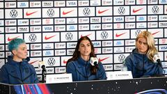 United States forward Alex Morgan (C) speaks as United States forward Megan Rapinoe (L) and midfielder Lindsey Horan (R) listen during a press conference for the 2023 FIFA Women�s World Cup United States Women�s National Soccer Team (USWNT) Media Day at Dignity Health Sports Part in Carson, California on June 27, 2023. (Photo by Patrick T. Fallon / AFP)