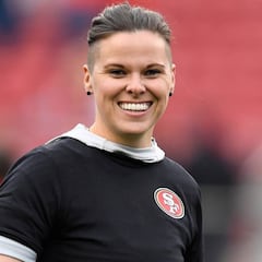 Katie Sowers, la primera mujer entrenadora en el Super Bowl