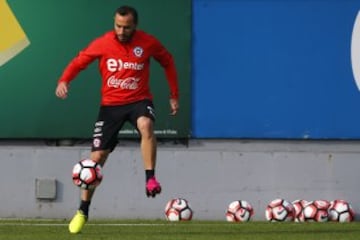 Arturo Salah visitó a la Roja en Pinto Durán