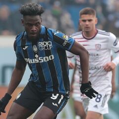 Atalanta pierde y Duván Zapata se vuelve a lesionar
