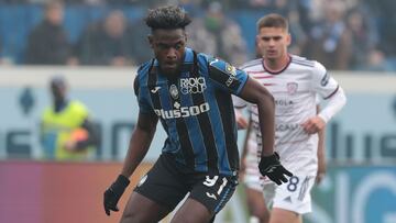 Atalanta pierde y Duván Zapata se vuelve a lesionar